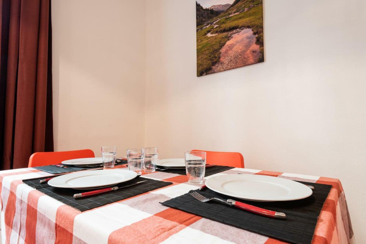 Appartement Coeur De Ville - Wifi - Lave-Seche Linge Pau Bagian luar foto